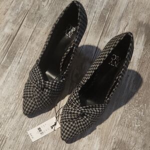 New York & Company Houndstooth Heels